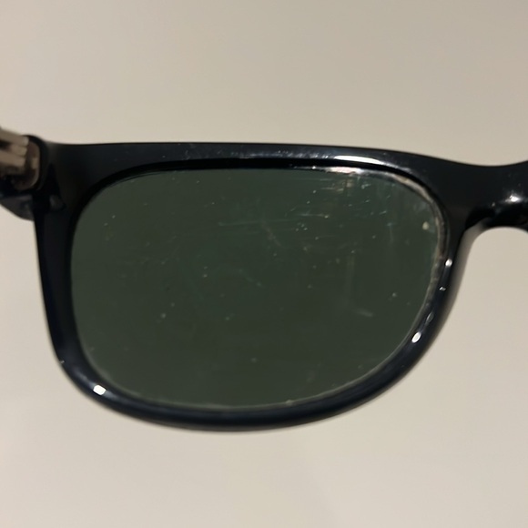 Used Ray-Ban Polarized Wayfarers - good condition with case! - Picture 5 of 5